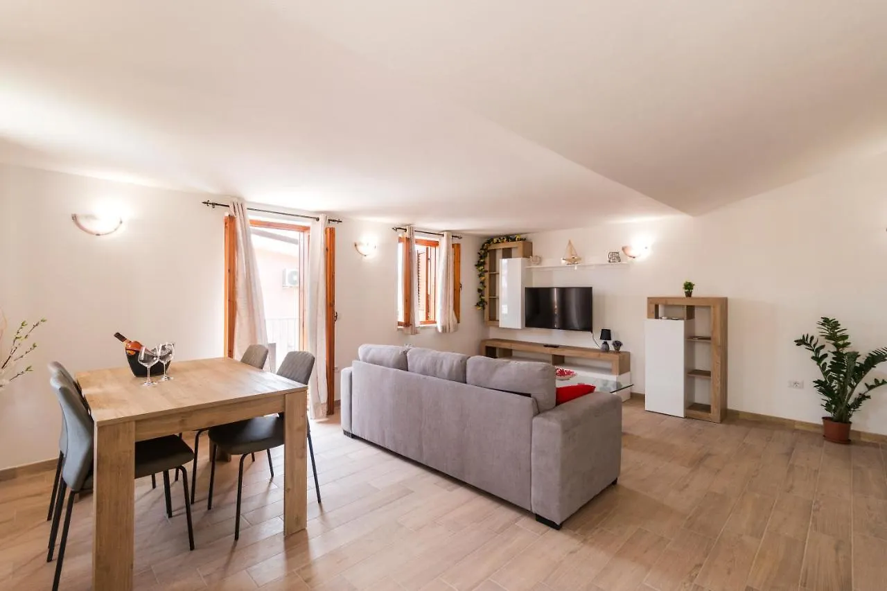 Uncle Leonard'S House Apartment Cala Gonone