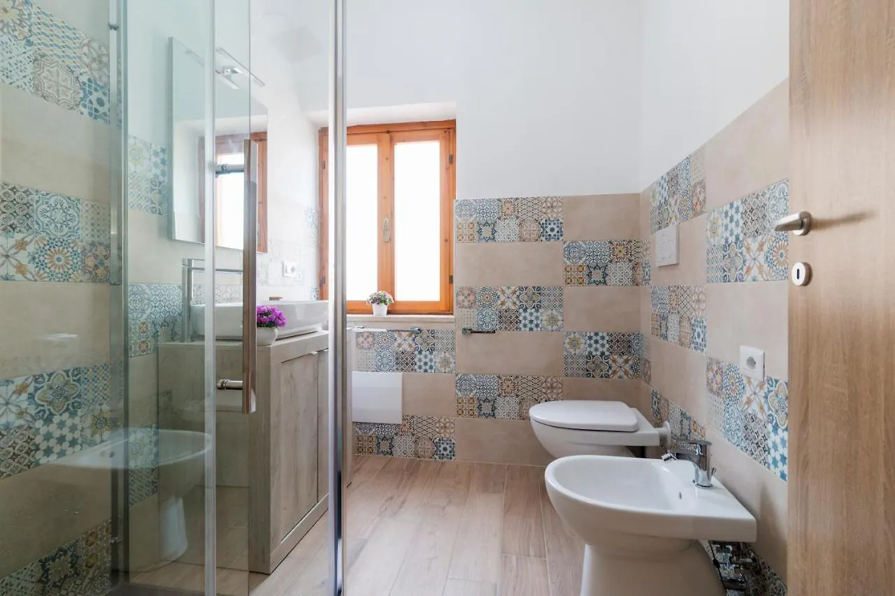 Uncle Leonard'S House Apartment Cala Gonone