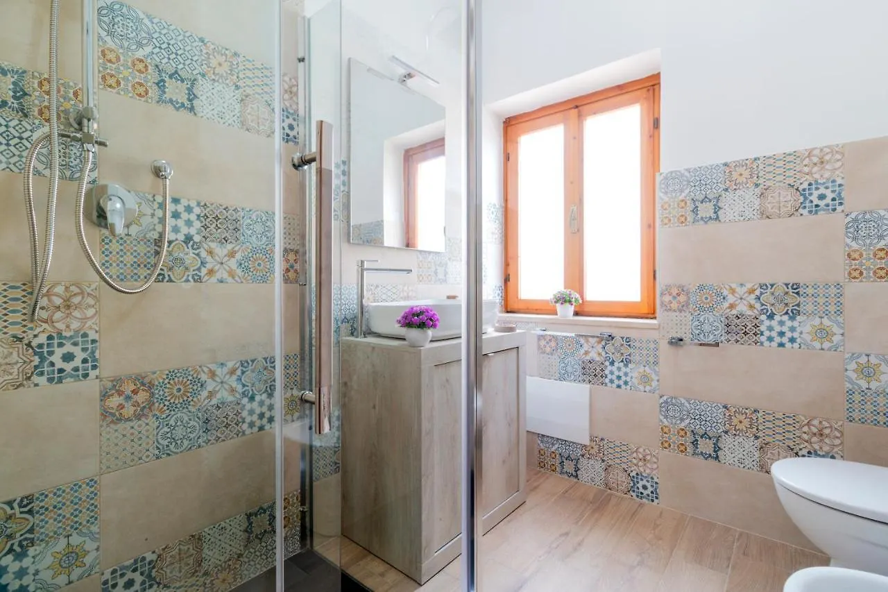 Uncle Leonard'S House Apartment Cala Gonone 0*,  Italy